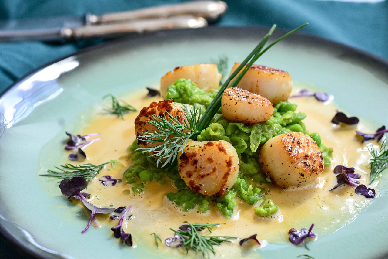 Scallops: A Delicate Treasure (image credits: pixabay)