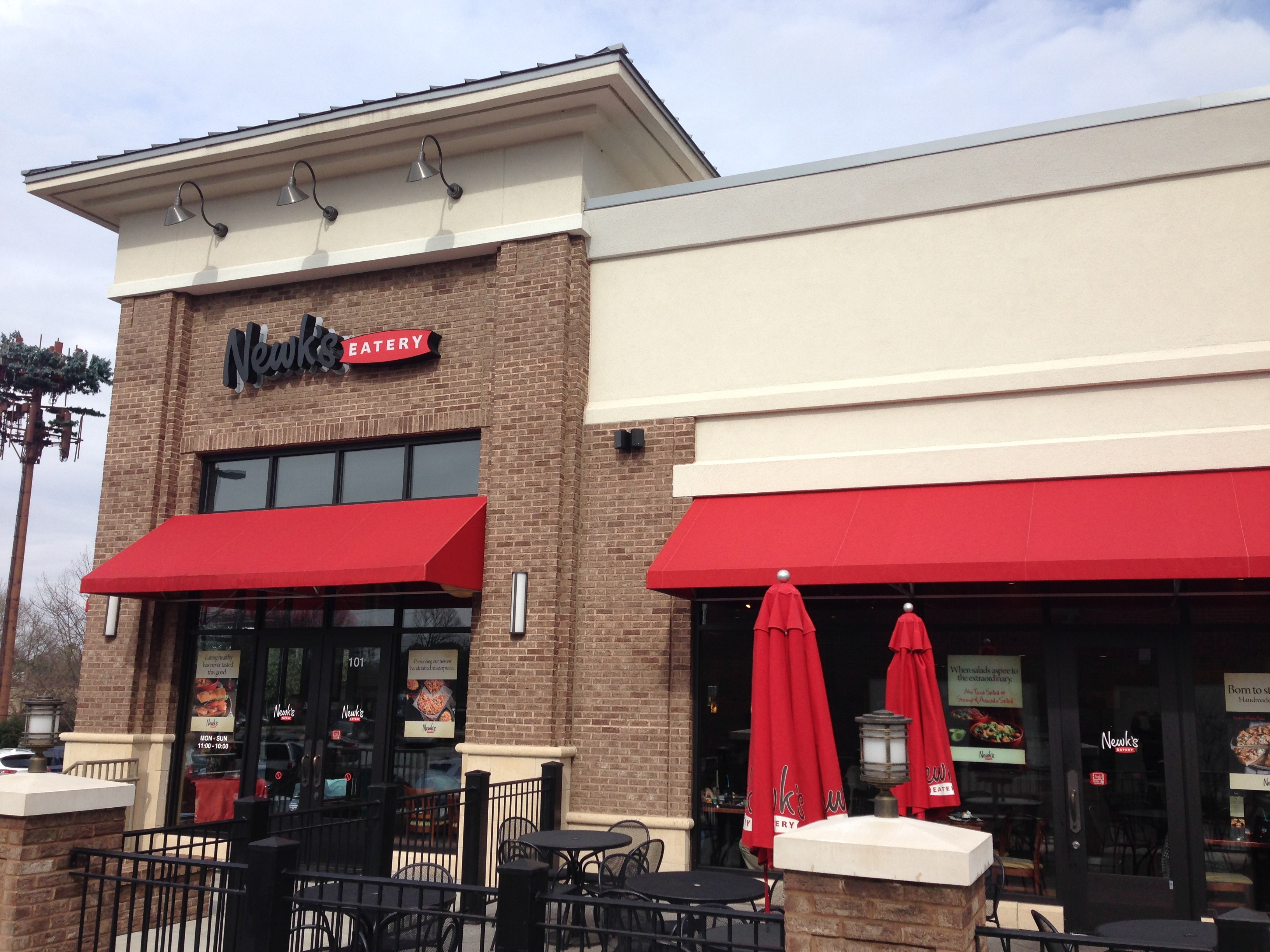 Newk's Eatery Earns Fourth Place Recognition (image credits: By Michael Rivera, CC BY-SA 4.0, https://commons.wikimedia.org/w/index.php?curid=46706641)