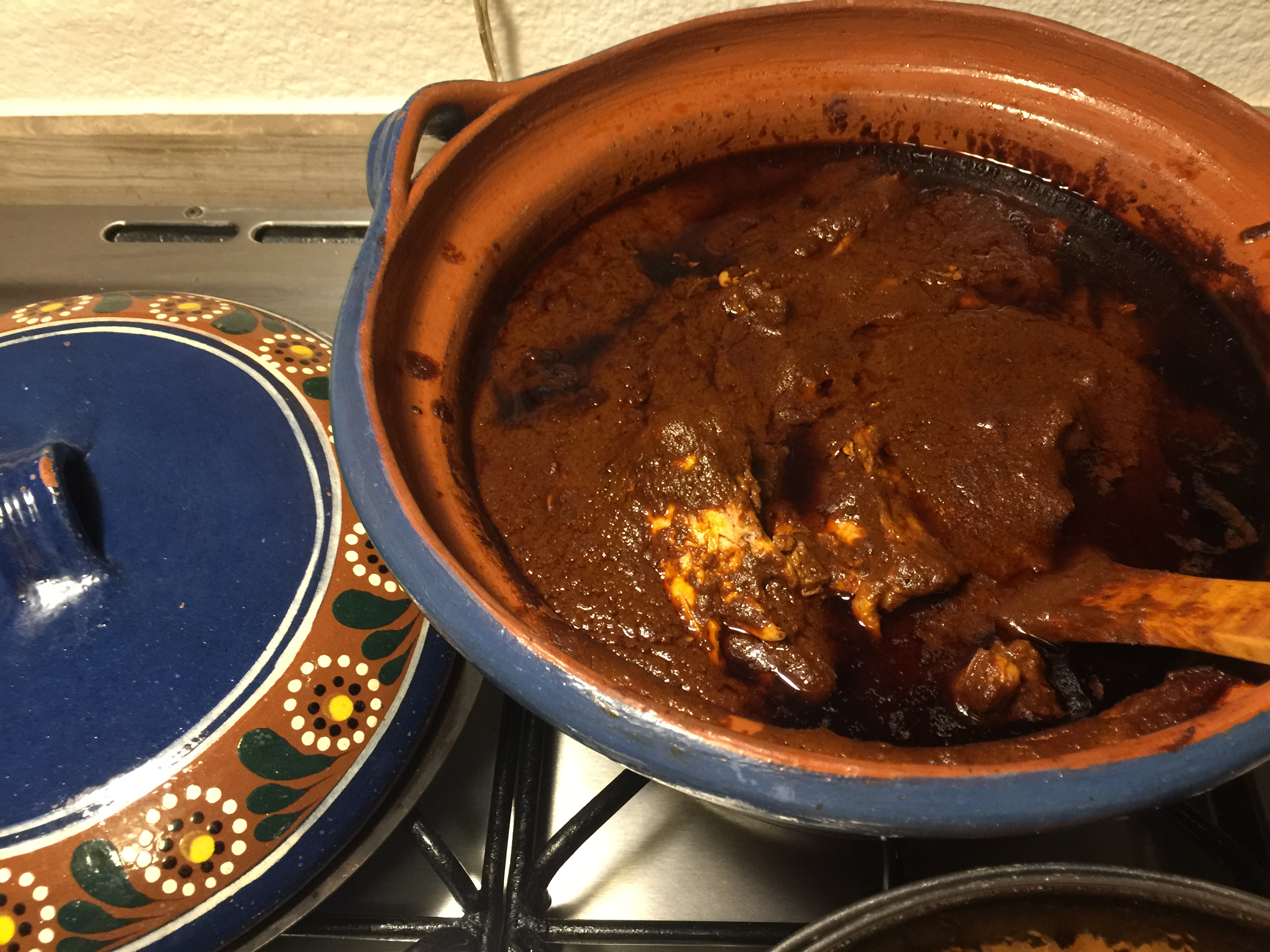Mexican Mole Sauce: A Complex Flavor Under Threat (image credits: wikimedia)