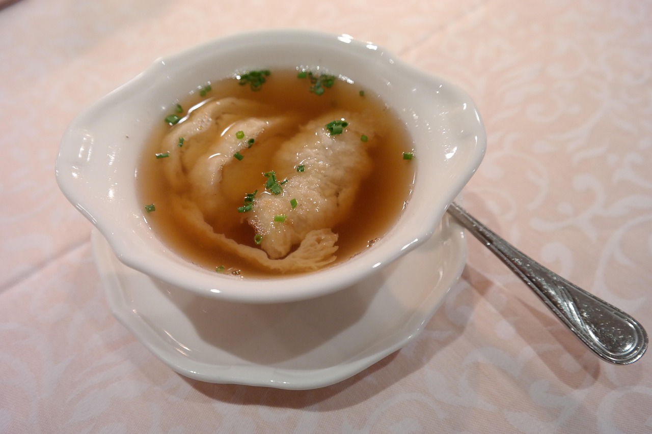 Boiling for Soup or Soft Dumplings (image credits: pixabay)