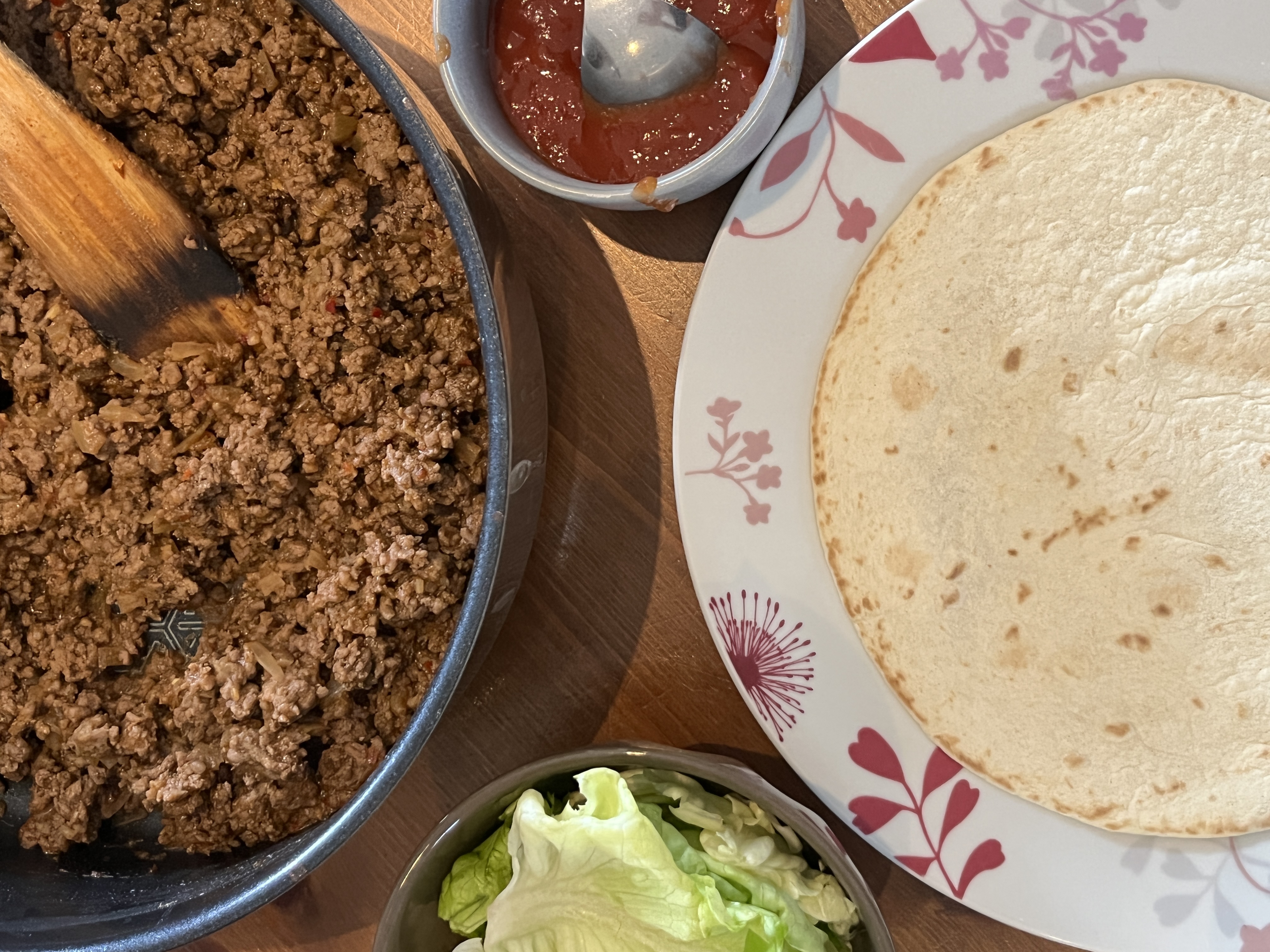 What Makes a Perfect Quick Homemade Burrito (image credits: wikimedia)