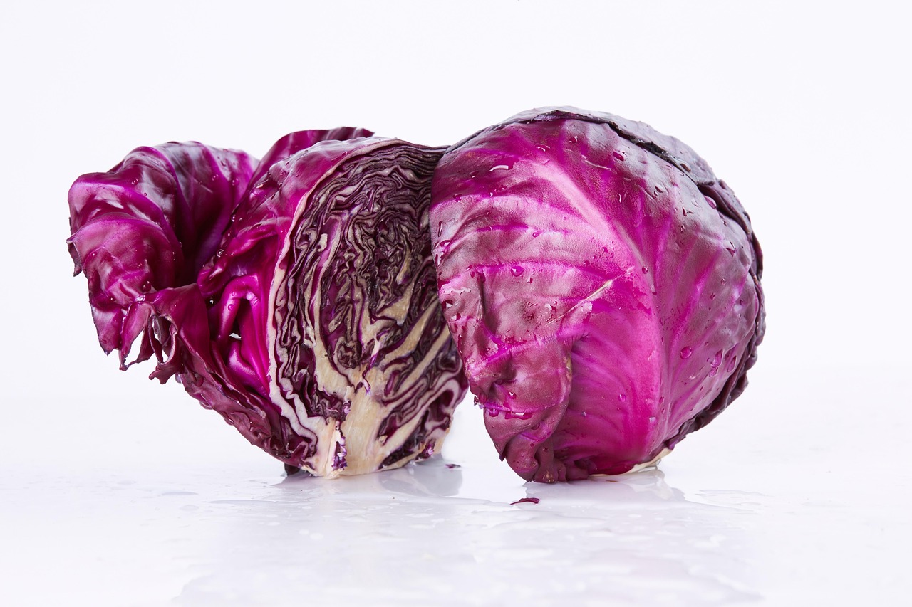 Cabbage (Green or Purple) (image credits: pixabay)