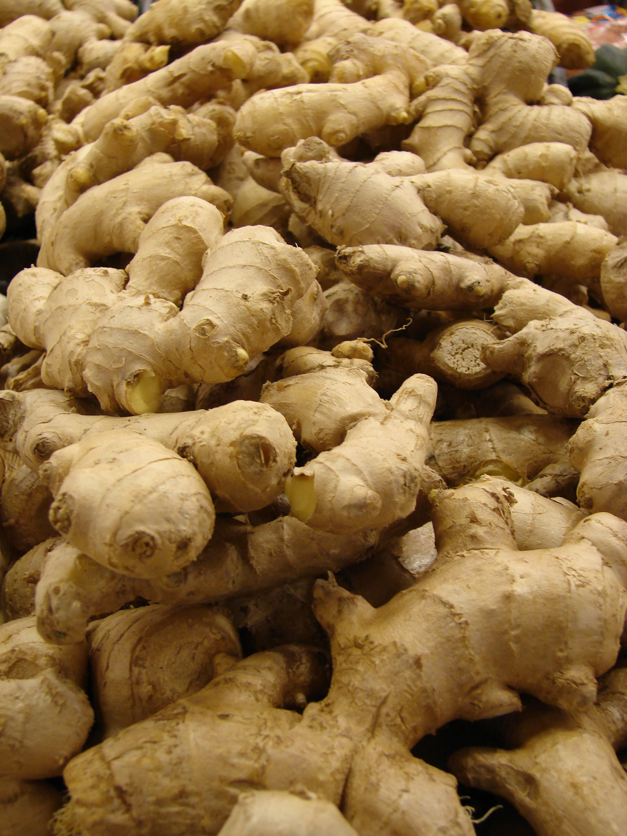 6. Ginger: Spicy Relief (image credits: wikimedia)