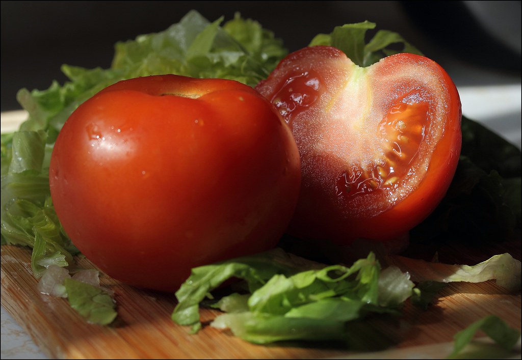 Tomatoes and Leafy Greens - When Summer Meets Spring (image credits: flickr)
