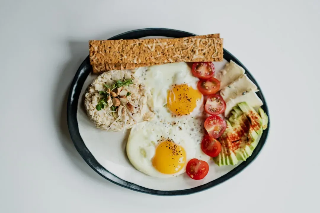 3. Eggs: Small Package, Complete Metabolic Profile (Image Credits: Unsplash)