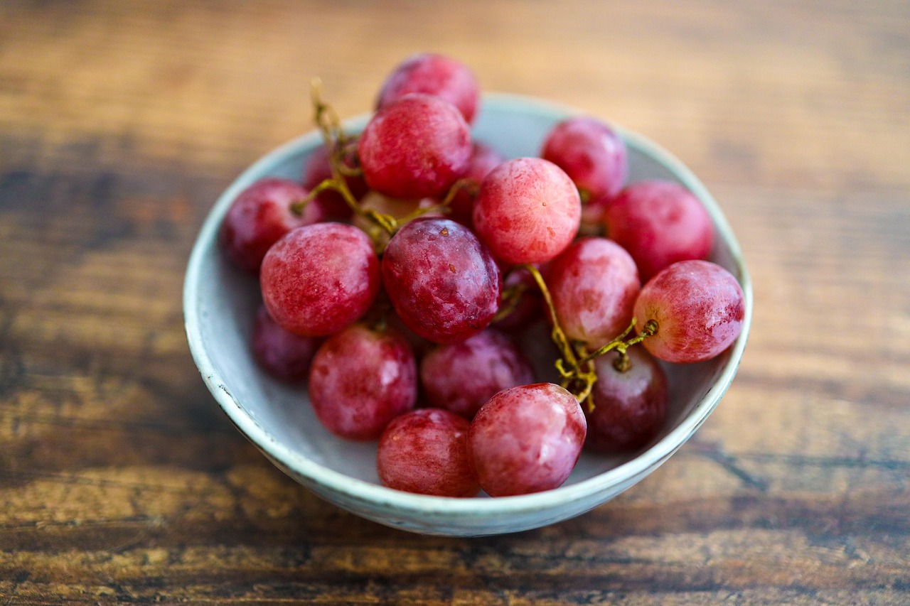 Grapes: Small Size, High Sugar (image credits: pixabay)