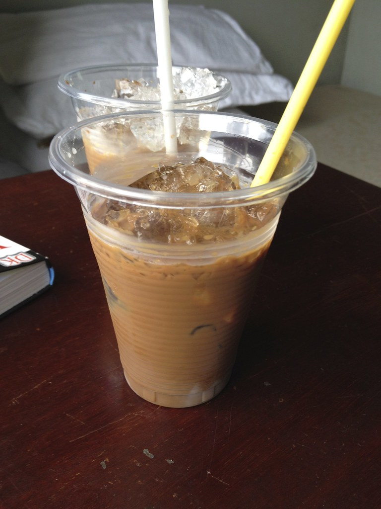 Coffee Drinks with Added Syrups: Liquid Desserts (image credits: flickr)