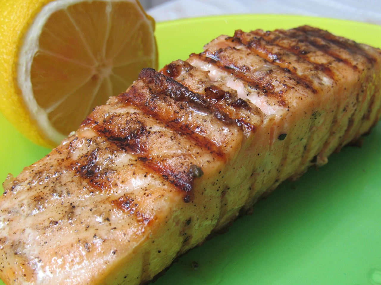 Salmon: Omega-3 Fatty Acids for Lush Locks (image credits: pixabay)