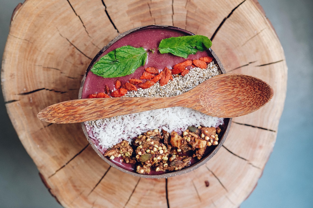 Acai Bowls: A Colorful Misconception (image credits: pixabay)