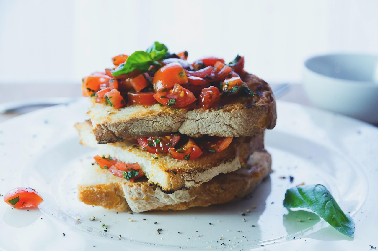 Gigi Hadid: Mediterranean Diet (image credits: pixabay)