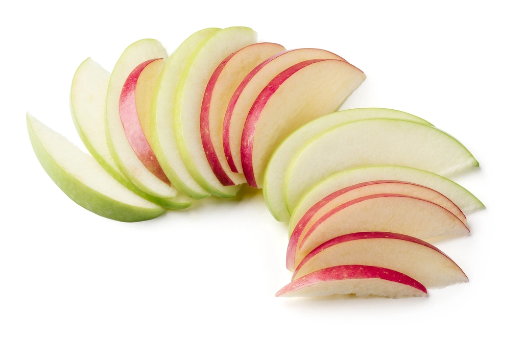 Apples: Crunchy, Satisfying, and Naturally Sweet (image credits: rawpixel)