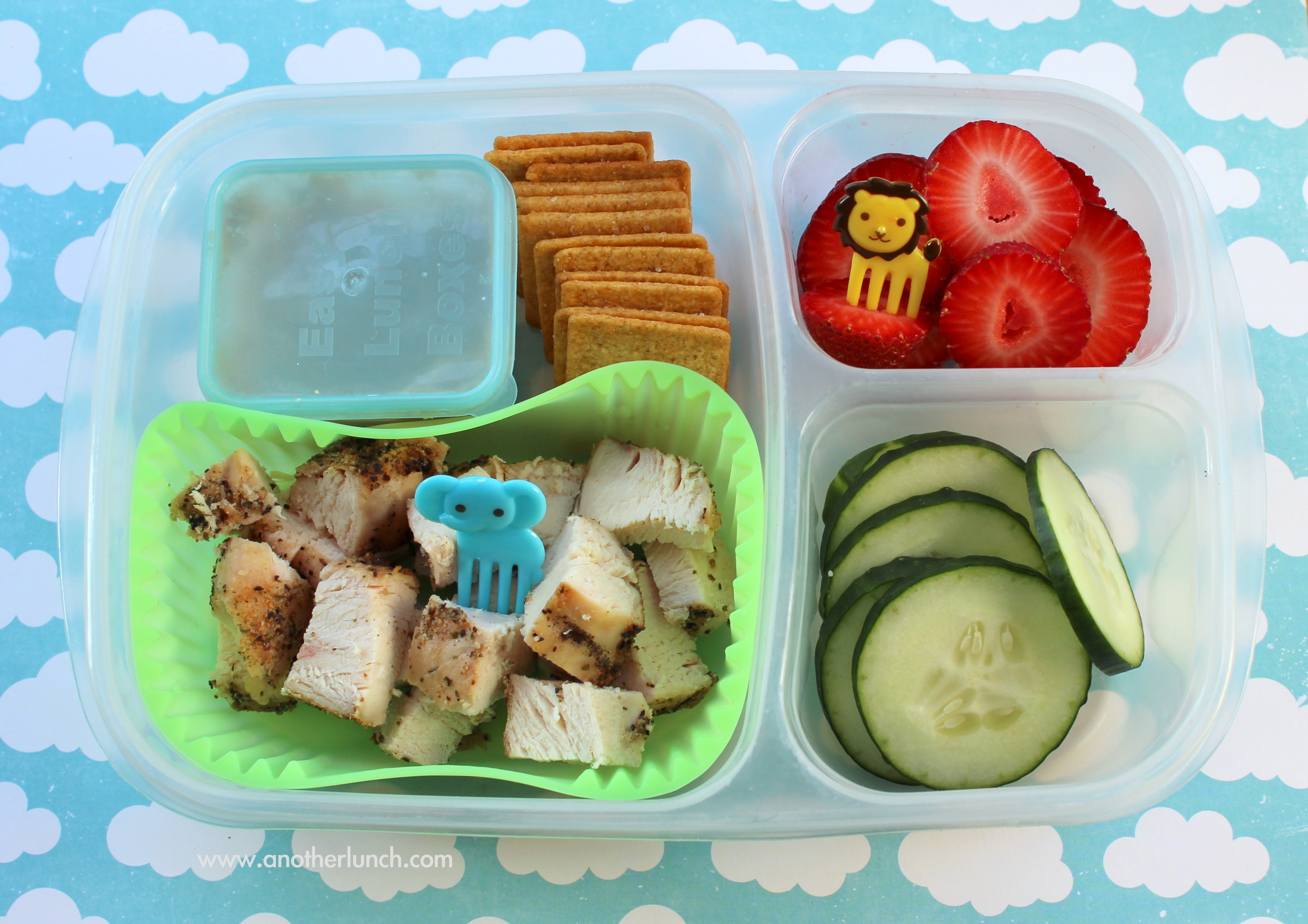 Chicken & Hummus Protein Box at Starbucks (image credits: wikimedia)