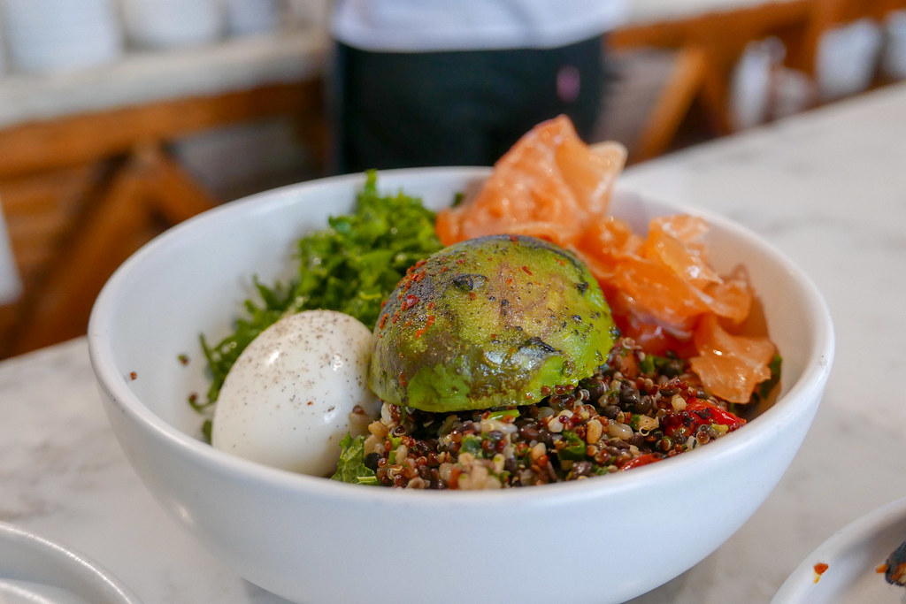 Quinoa Breakfast Bowls for the Grain Game Champions (image credits: flickr)