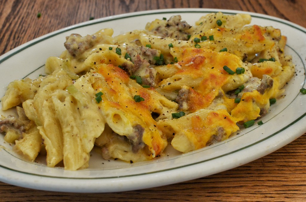 Creamy Casserole with Rich Cheese Sauce (image credits: flickr)