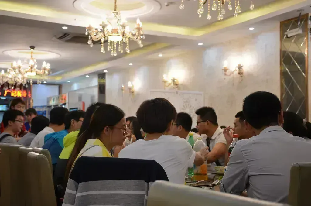 You Show Up as a Large Group Without a Reservation (Image Credits: Flickr)