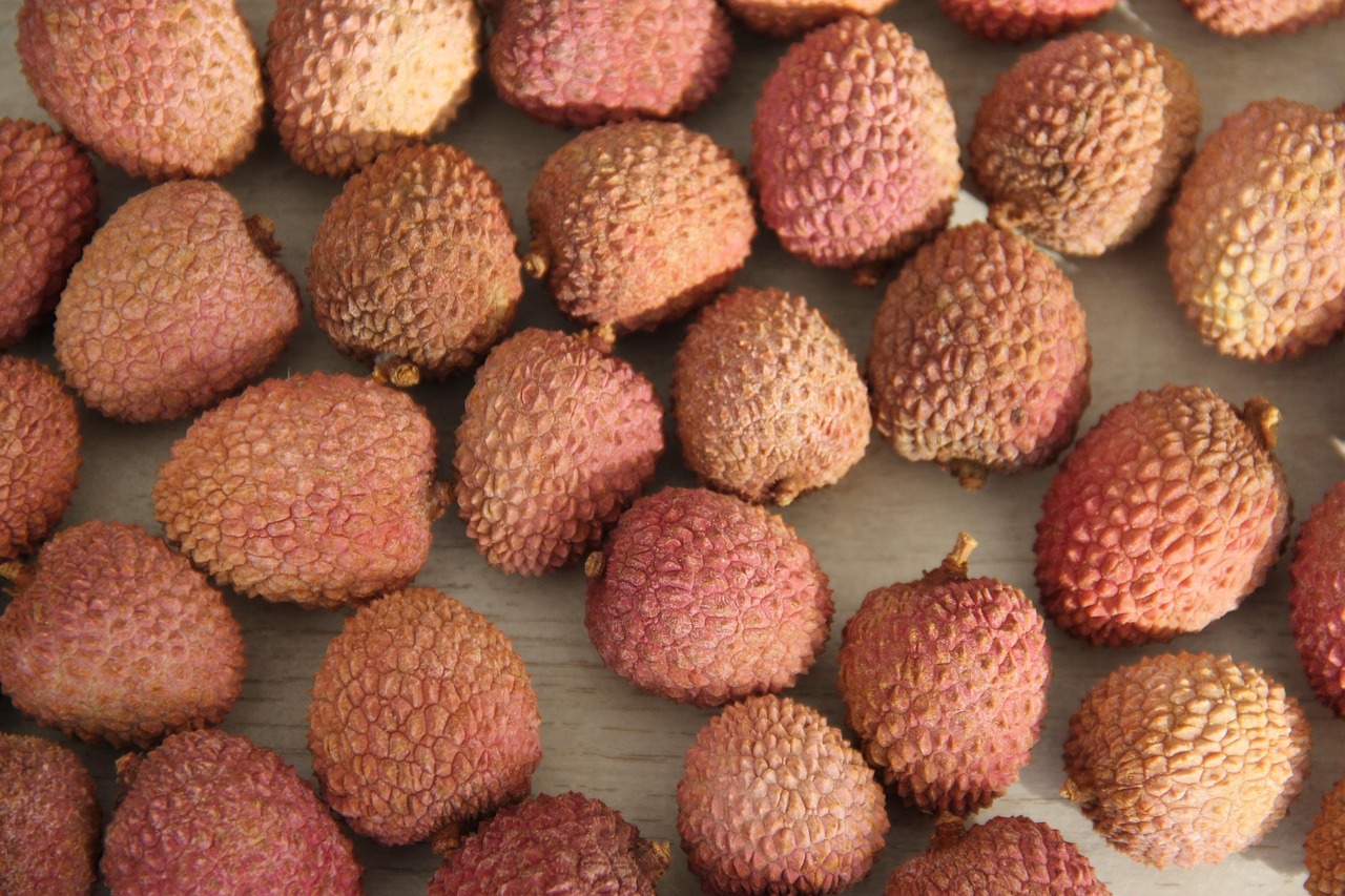 Lychees (image credits: pixabay)