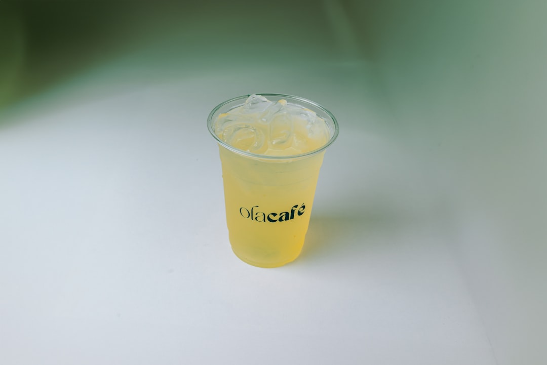 Store-Bought Lemonade: Hidden Additives and Preservatives (image credits: unsplash)
