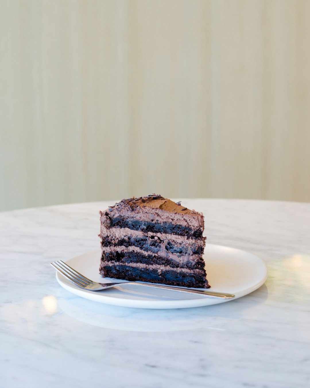 10. Let Cakes Cool Upside Down (image credits: unsplash)