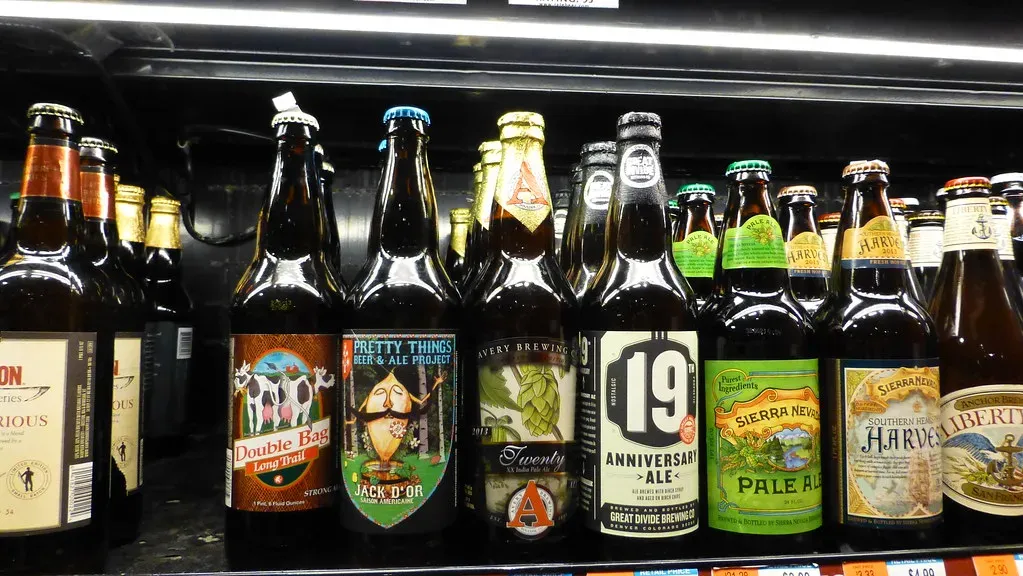 The Labeling System Is Broken by Design (ortolina, Flickr, CC BY 2.0)