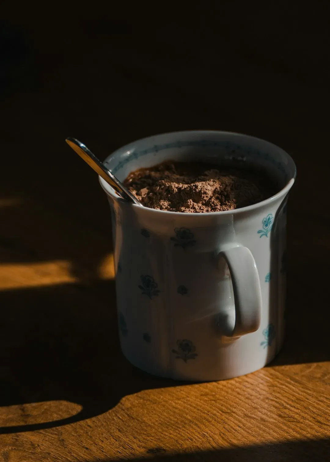 Bloom the Cocoa for Maximum Flavor (Image Credits: Unsplash)