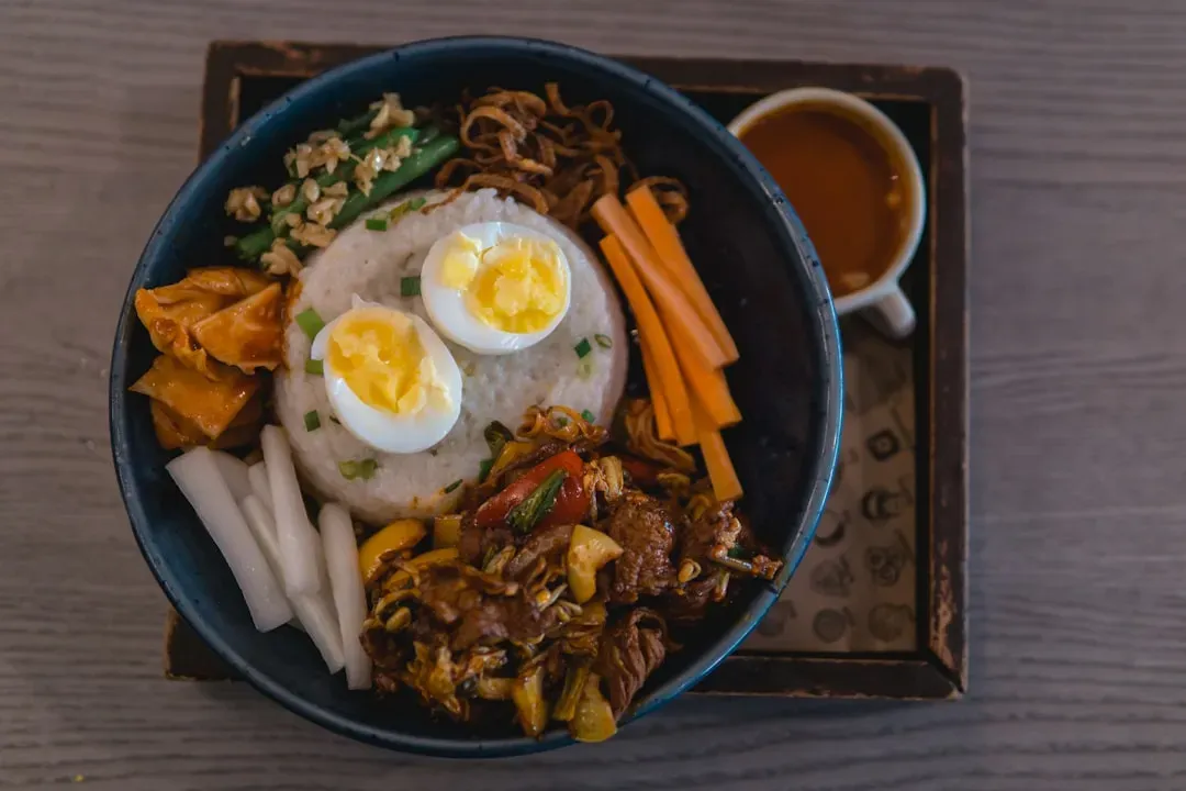 2. Korean Beef Bowl with Kimchi and a Fried Egg (Image Credits: Unsplash)