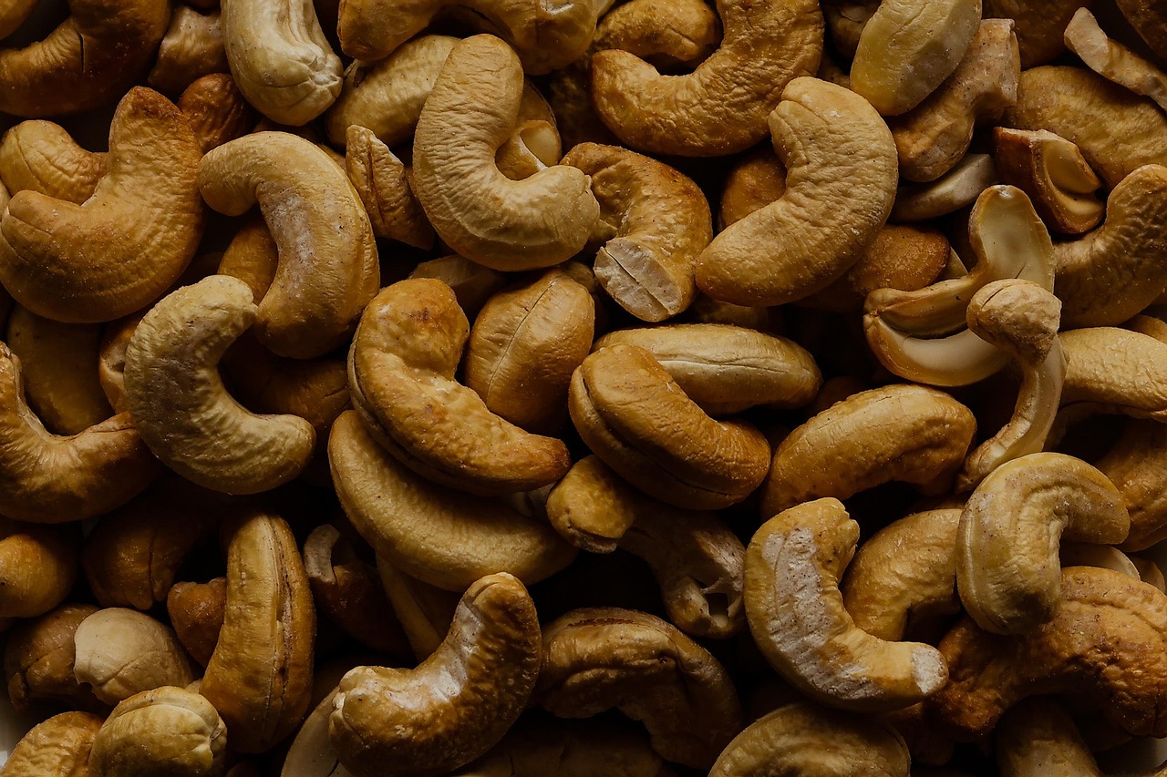 6. Cashews (image credits: pixabay)