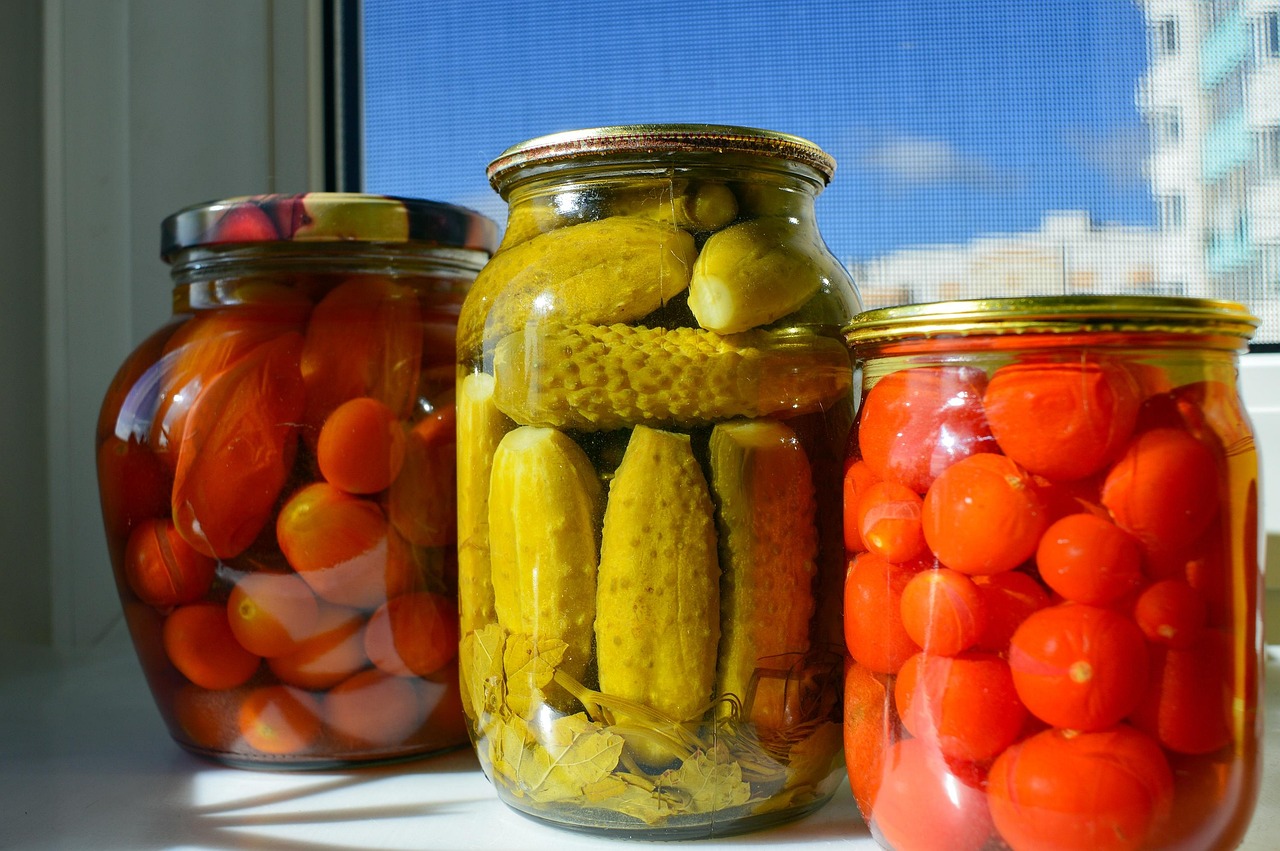 Low-Acid Canned Vegetables (image credits: pixabay)
