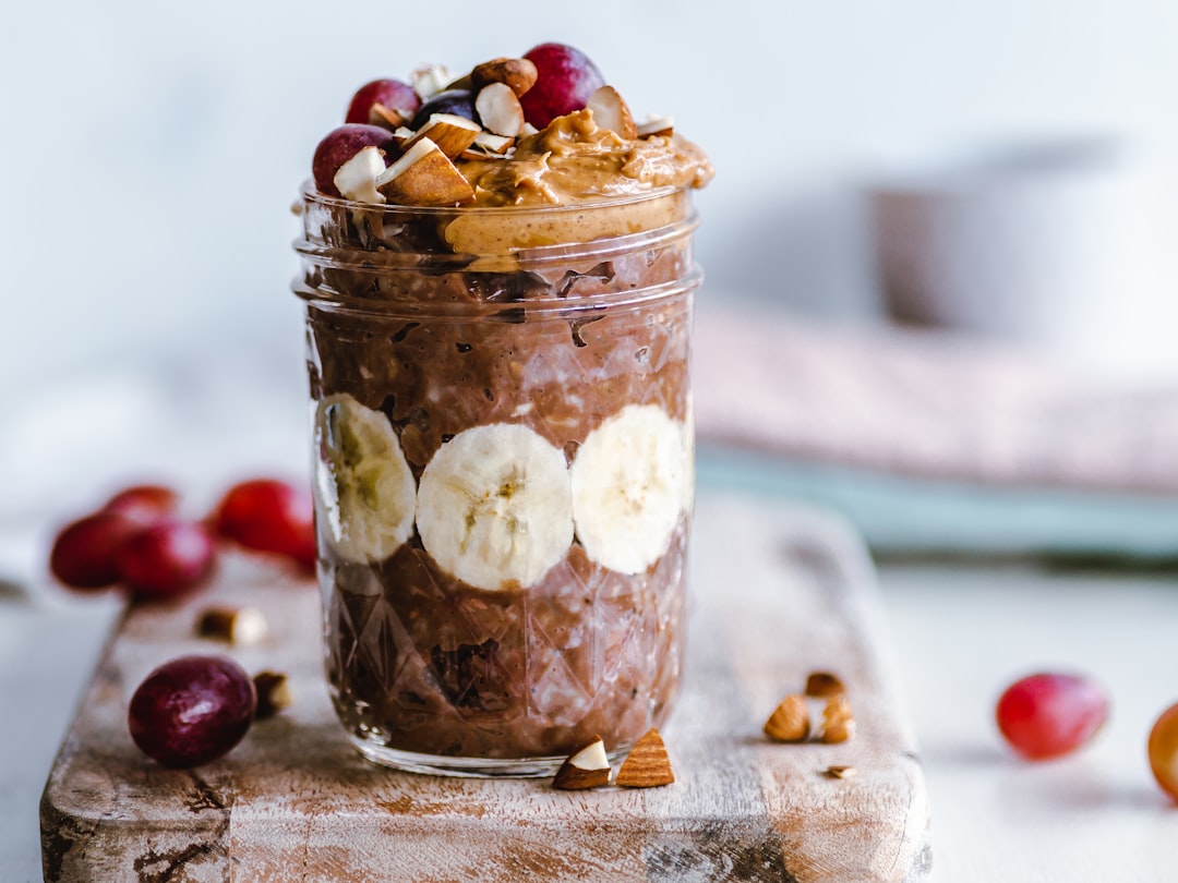 Overnight Oats With Chia Seeds Instead of Sugary Cereals (image credits: unsplash)