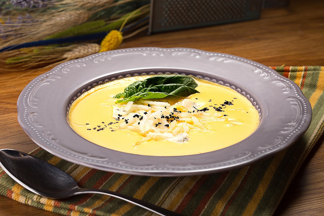 Cheese-Based Soups Turn Into Stringy Nightmares (image credits: pixabay)