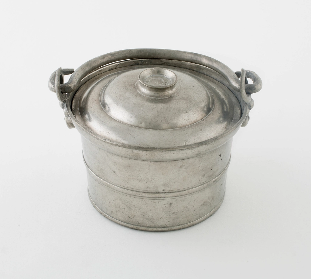 Aluminum Transfer from Cookware and Foil (image credits: rawpixel)