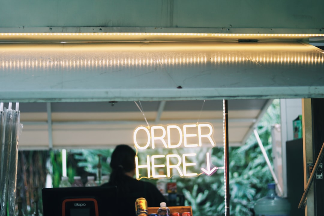 The Etiquette of Ordering Fresh Food (image credits: unsplash)
