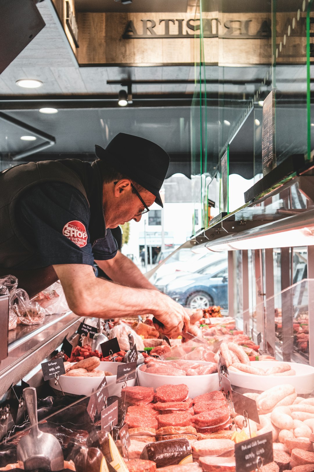 Traditional Meat Sales Show Strong Growth (image credits: unsplash)
