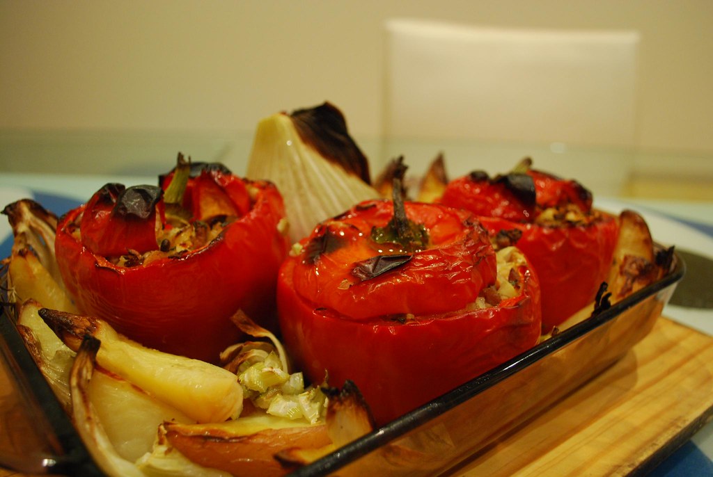 Stuffed Bell Peppers That Prep Themselves (image credits: flickr)