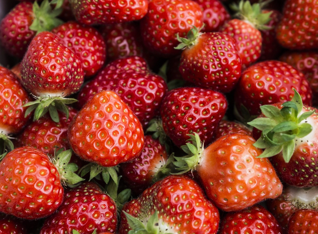 Strawberries (image credits: rawpixel)