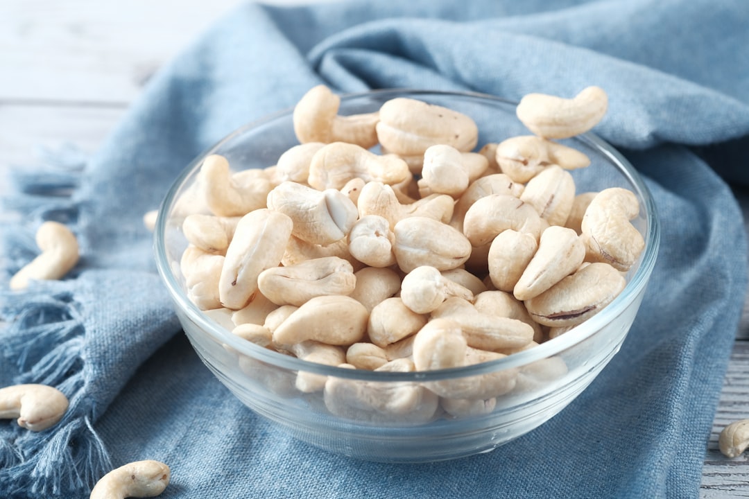 7. Cashews: Creamy, Versatile, but Watch the Oxalates (image credits: unsplash)