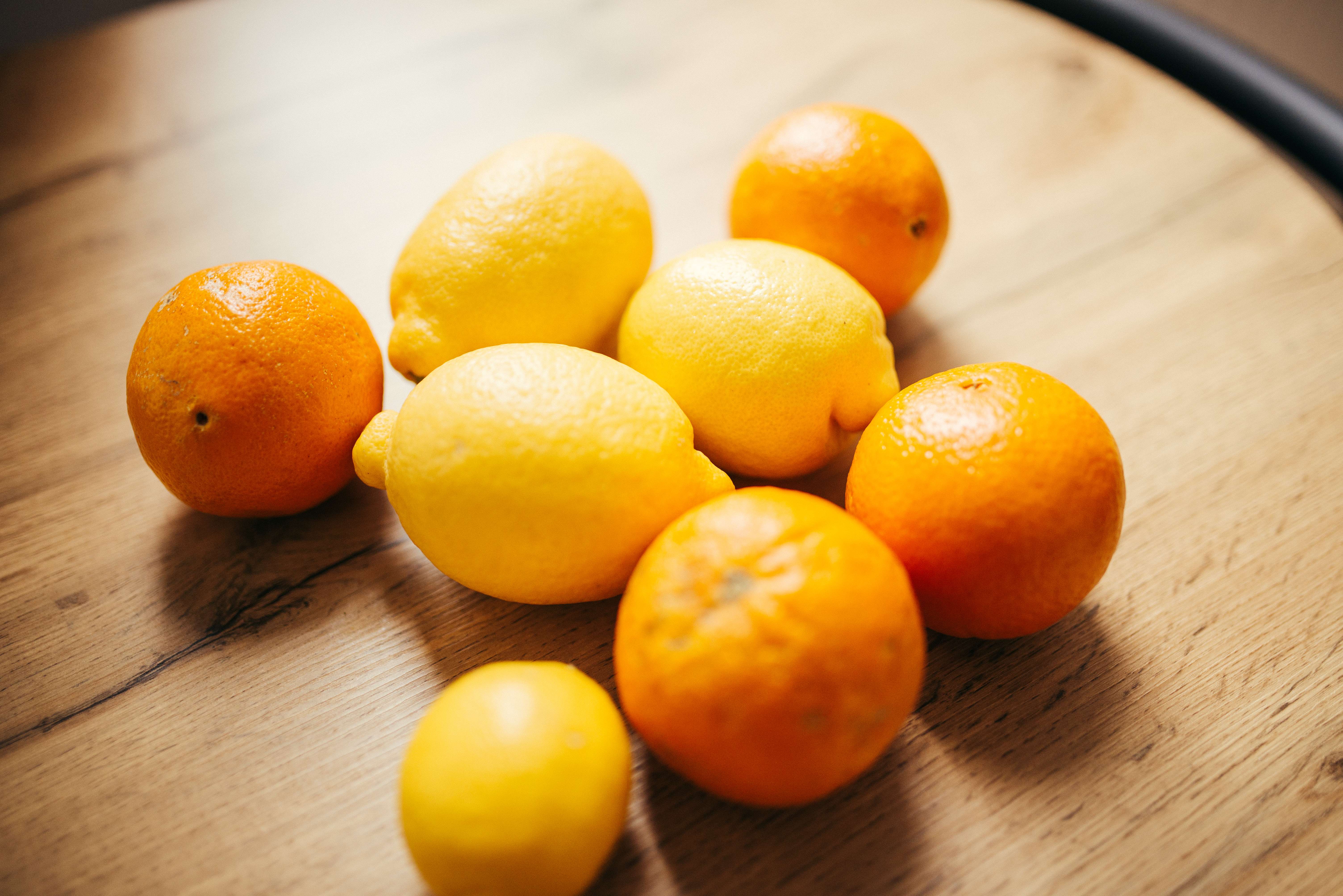 Lemons: The Bright Zest of Life (image credits: wikimedia)
