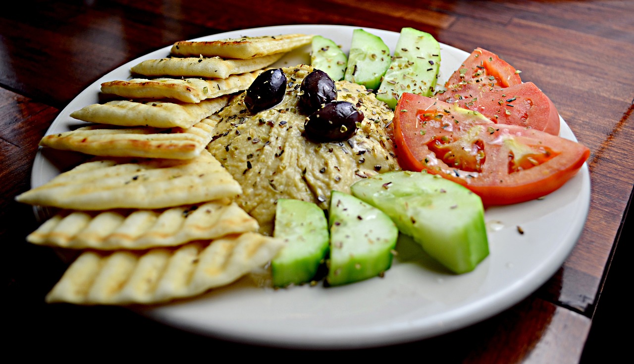 The Versatility of Hummus (image credits: pixabay)