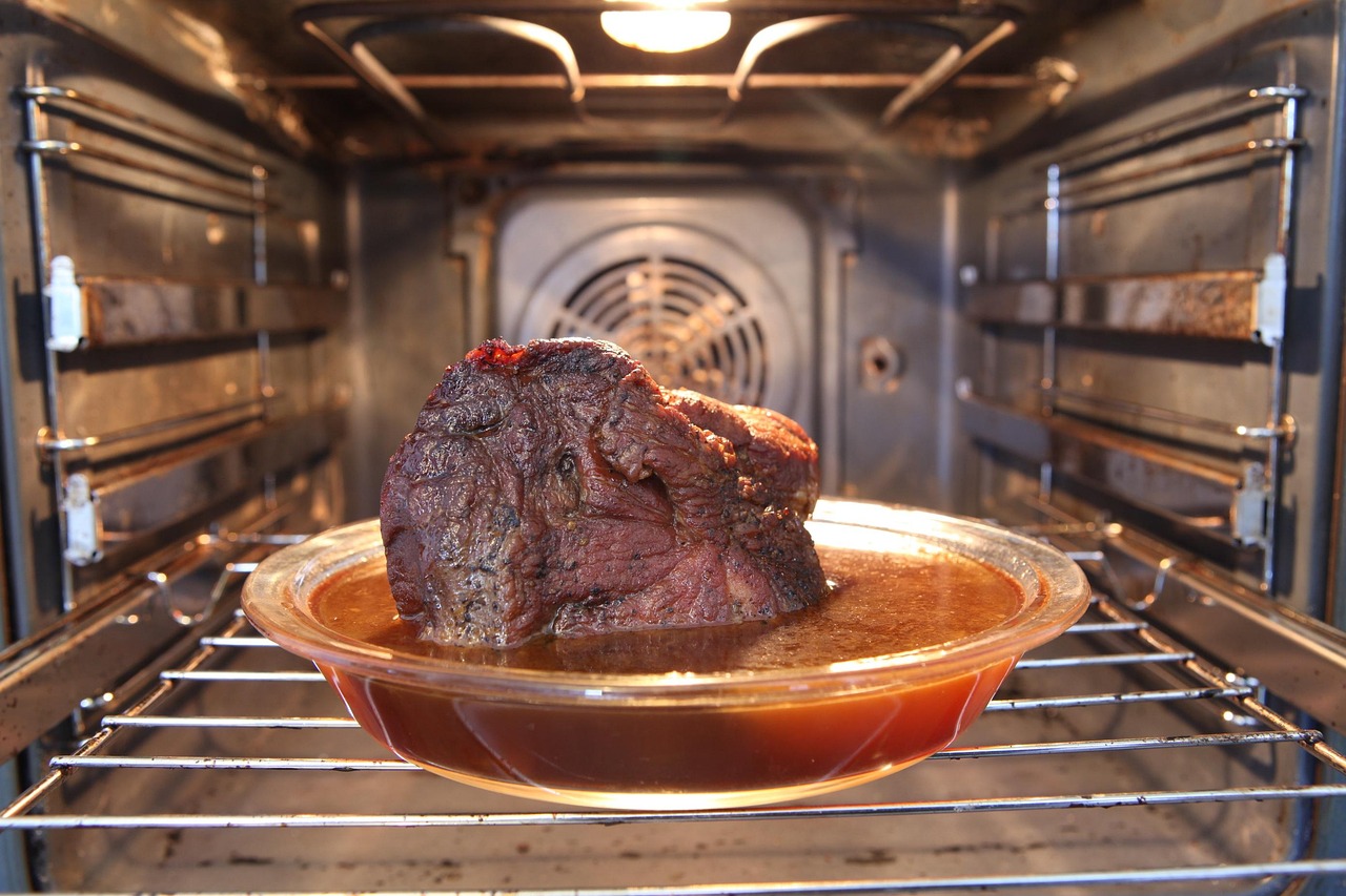 9. Bake with a Pan of Water (image credits: pixabay)