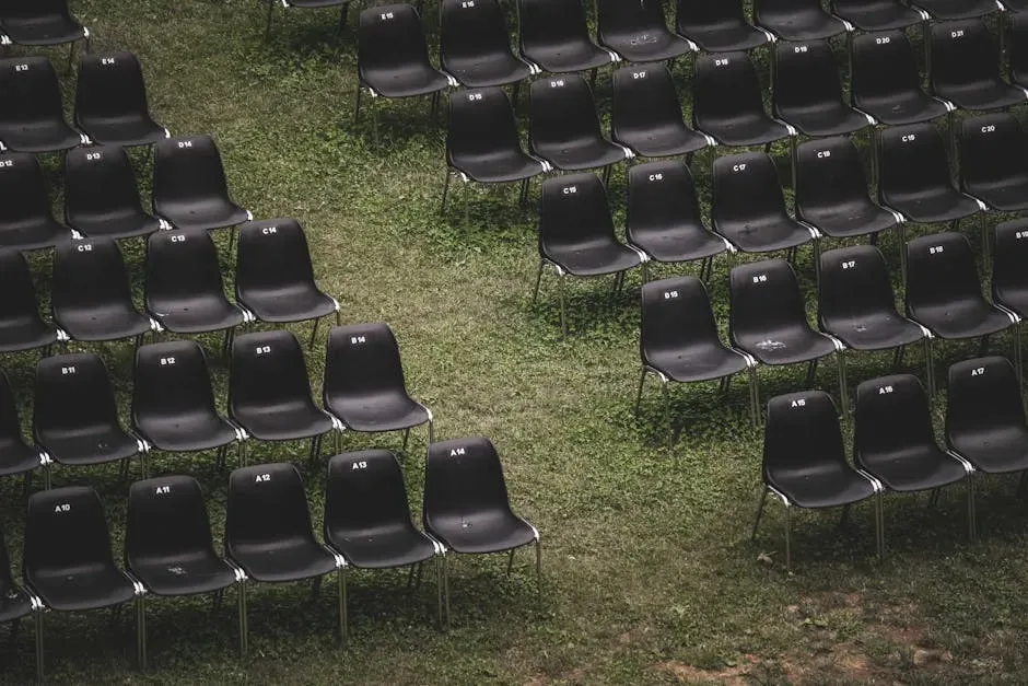 Seating Them Apart Isn't Pessimism, It's Hosting Wisdom (Image Credits: Pexels)