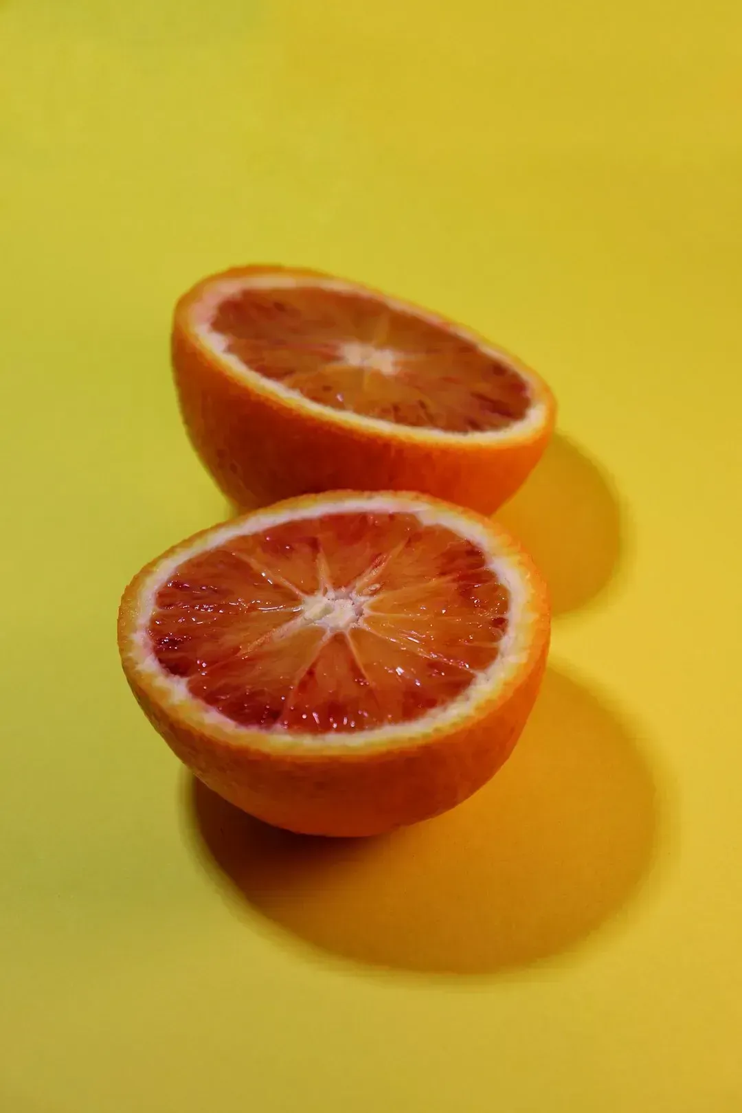 Broiled Grapefruit with Brown Sugar (Image Credits: Unsplash)
