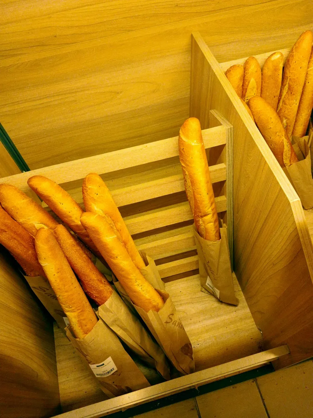 You Can Actually Get Free Breadsticks to Go (Image Credits: Unsplash)