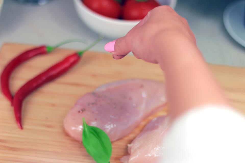Salting Techniques for Different Ingredients (image credits: stocksnap)