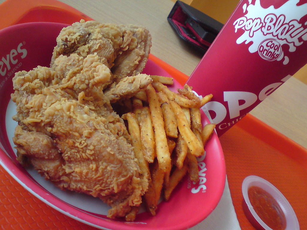 Popeyes Chicken Tenders Combo (Image Credits: Flickr)