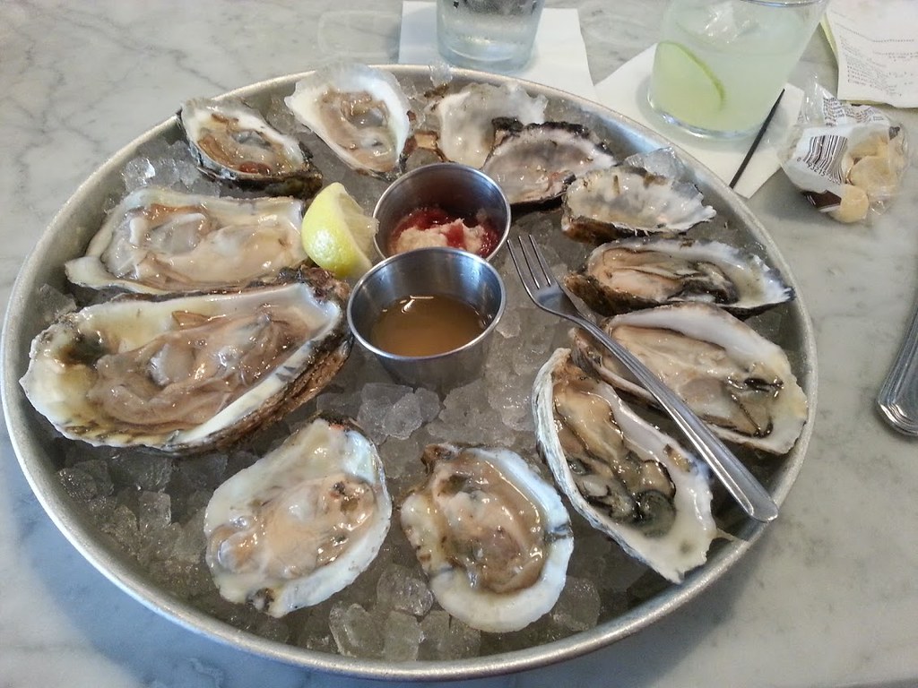 Oysters - Ocean's Filter Feeders (image credits: flickr)