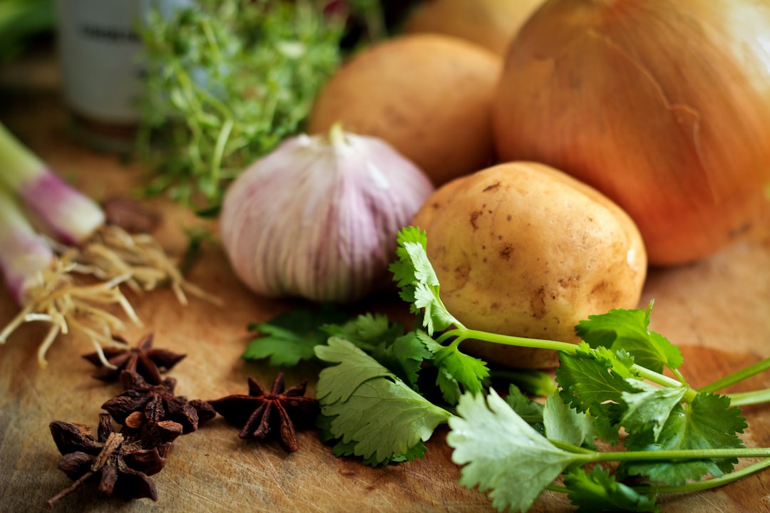 Not Harnessing Garlic’s Health Benefits Properly (image credits: unsplash)
