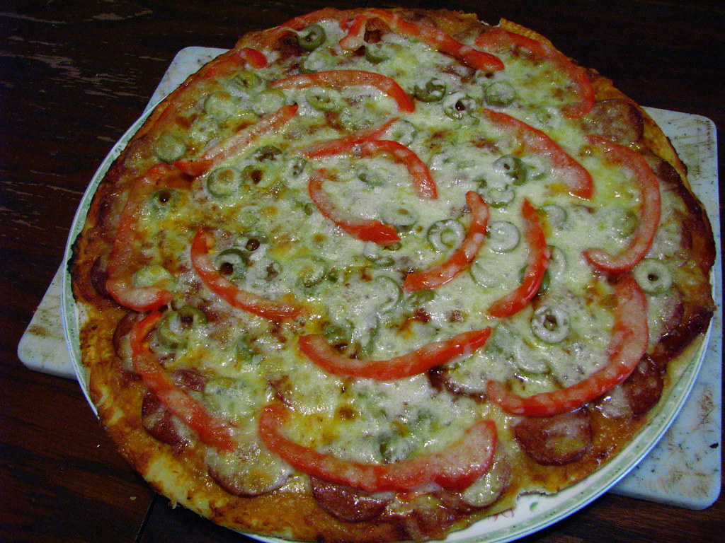 Why Store-Bought Pizza Rolls Are Nutritional Disasters (image credits: flickr)