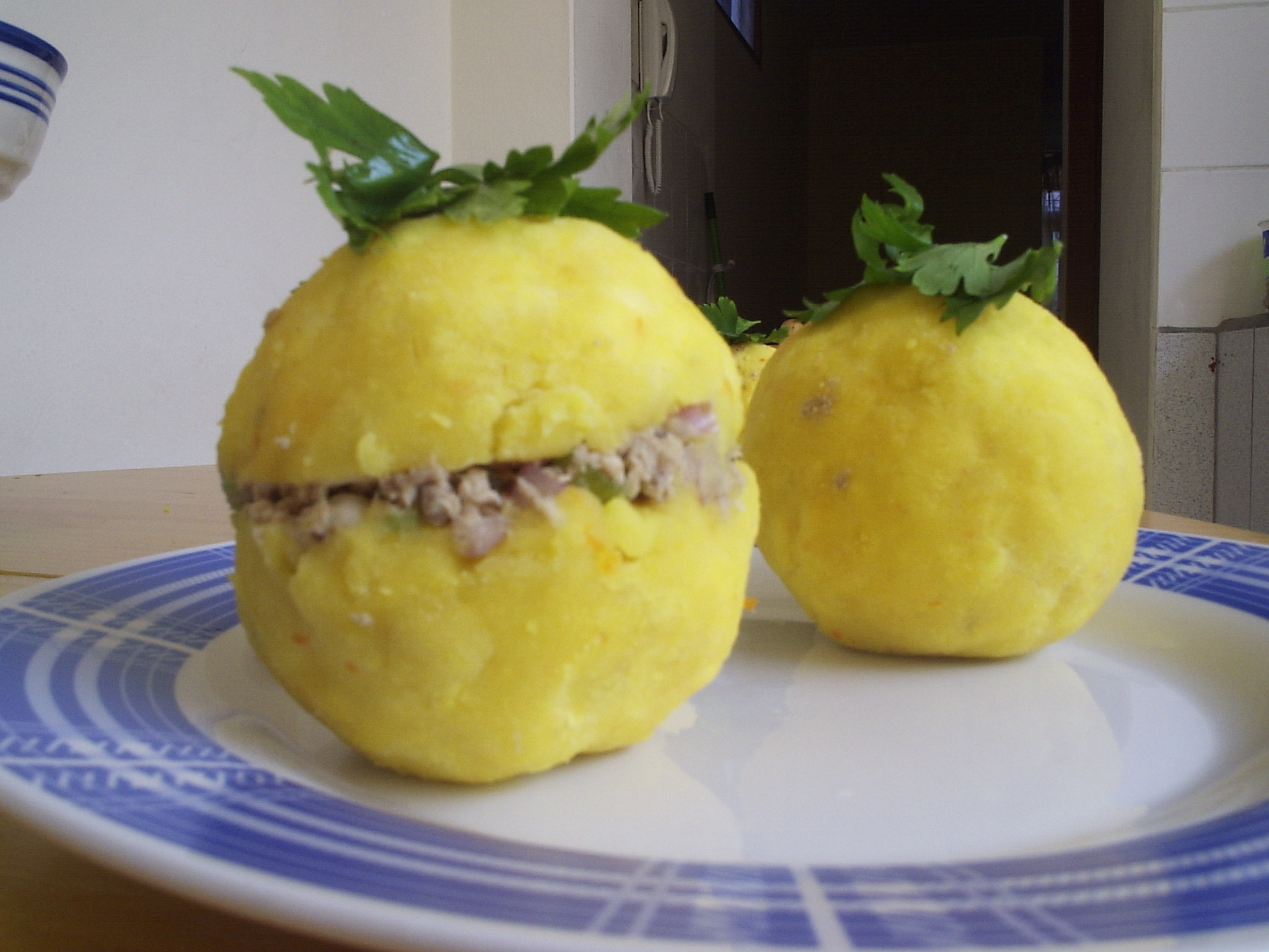 Peru’s Causa Limeña: The Layered Potato Surprise (image credits: wikimedia)