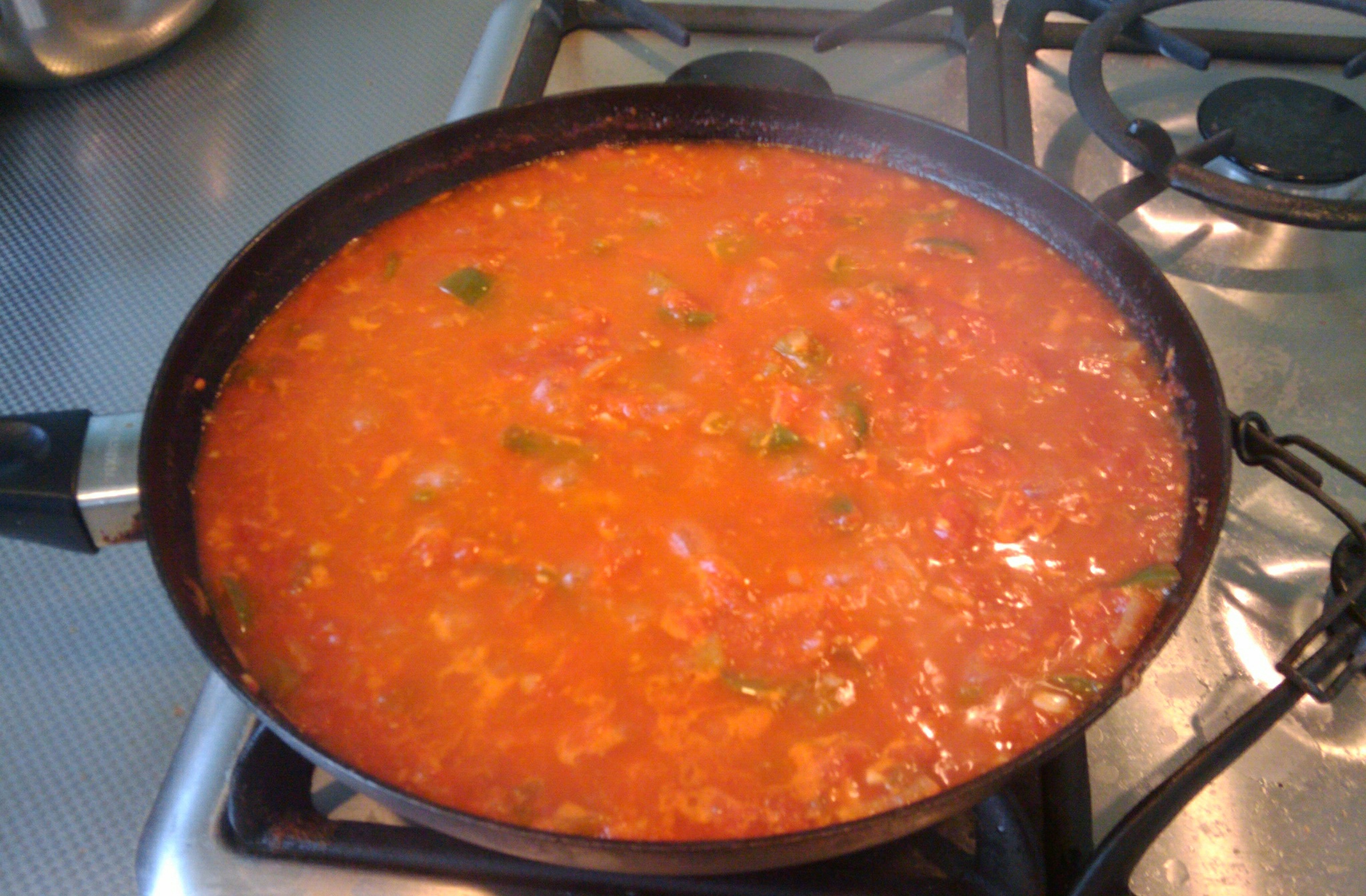 Cooking Shakshuka: A Simple Yet Rewarding Experience (image credits: wikimedia)