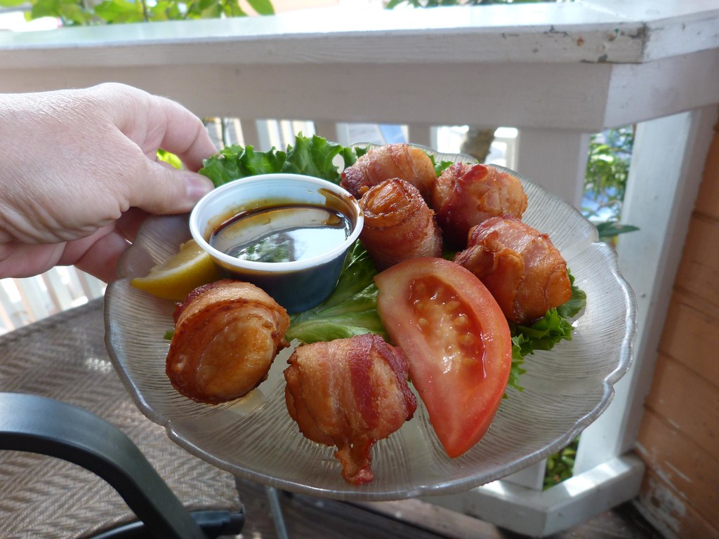 Bacon-Wrapped Scallops: The Elegant Indulgence (image credits: flickr)