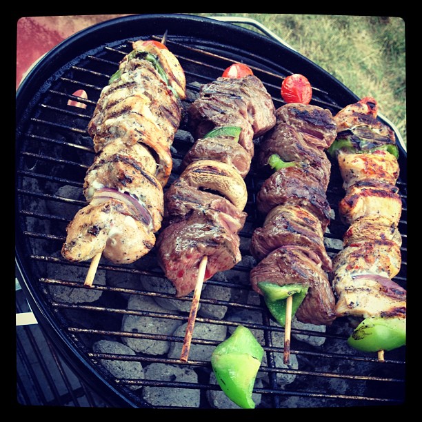 Grilled Chicken Kabobs (image credits: wikimedia)